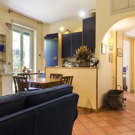 Lemon Tree Vatican City Apartment