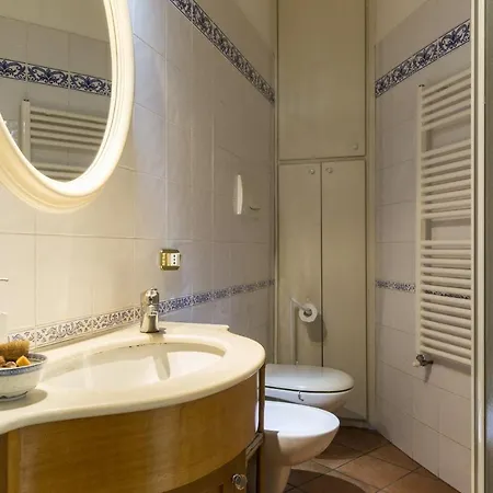 Lemon Tree Vatican City Apartment